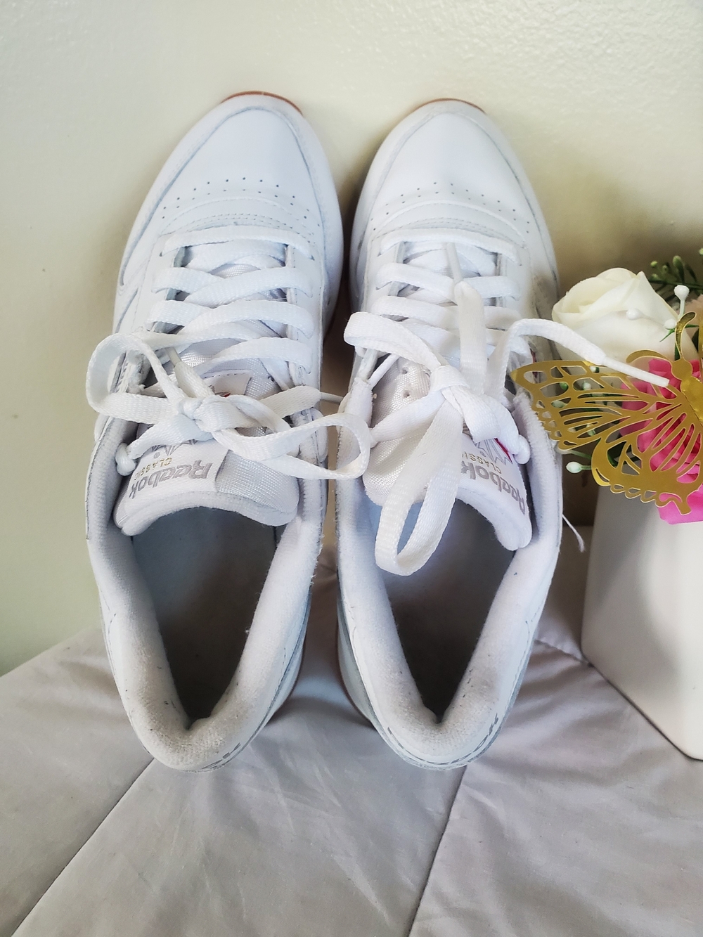 Reebok Classic Leather Women's Sneakers in White Size 8 - Picture 6 of 8